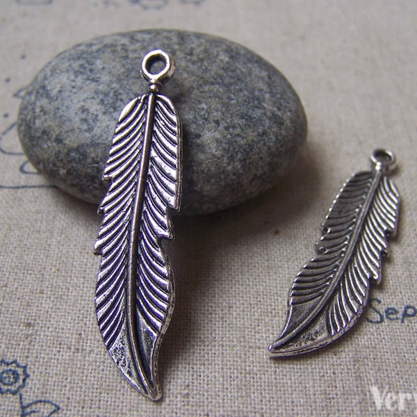 10 unids de plata antigua plata plumas encantos 11x45mm A4745