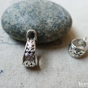 20 pcs of Antique Silver Flower Necklace Bail Charms 7x17mm A5590