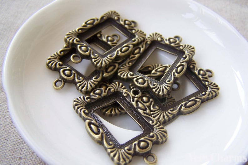 Rectangle Pendant Tray Outlined Floral Cameo Base Connector Match 13x18mm Cabochon Set of 10 A3846