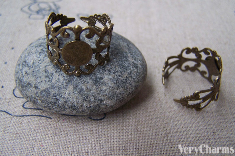 10 pcs Antique Bronze Brass Adjustable Filigree Flower Ring Bases with 8mm Pad A3884