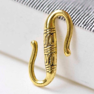30 pcs Antique Gold Textured S Hook Closure Clasps  11x22mm A9003