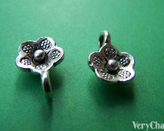 30 stuks antieke zilveren bloem hangers charmes 9mm A989