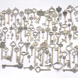 Antique Bronze Skeleton Key Charms Pendants Wedding Favor Collection Assorted Mixed Style Set of 107