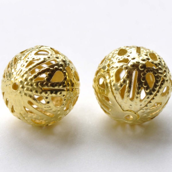 50 pcs of Gold Tone Filigree Ball Spacer Beads Size 12mm A7712