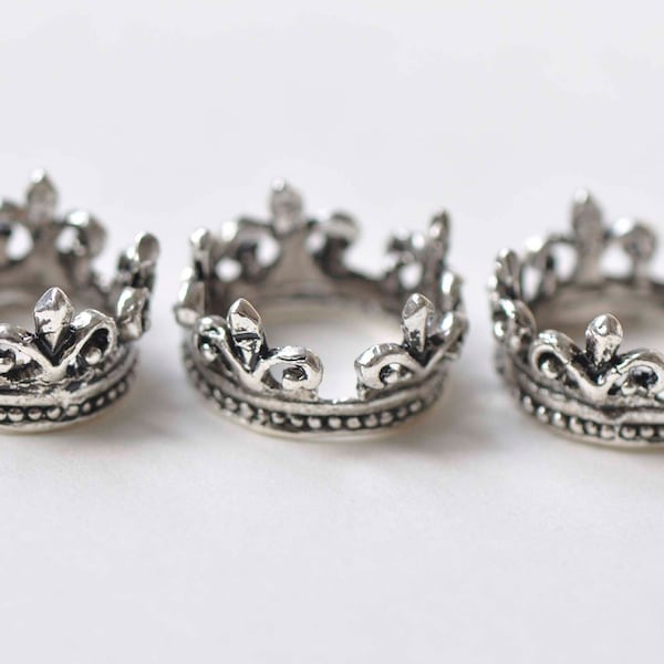 10 pcs Antique Silver Crown Ring Charms 16mm A2207