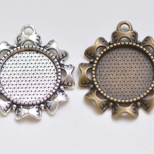 Antique Bronze/Silver Fancy Base Settings Pendant Match 16mm Cabochon Set of 10