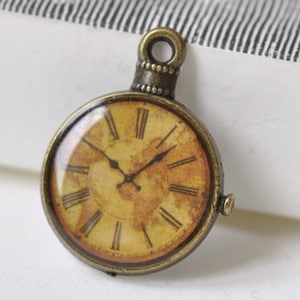 10 pcs Antique Bronze Enamel Clock Charms Size  20x25mm A8515