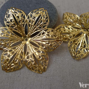 20 Stk Gold Ton Filigran Große Blumen Verzierungen 43mm A7497