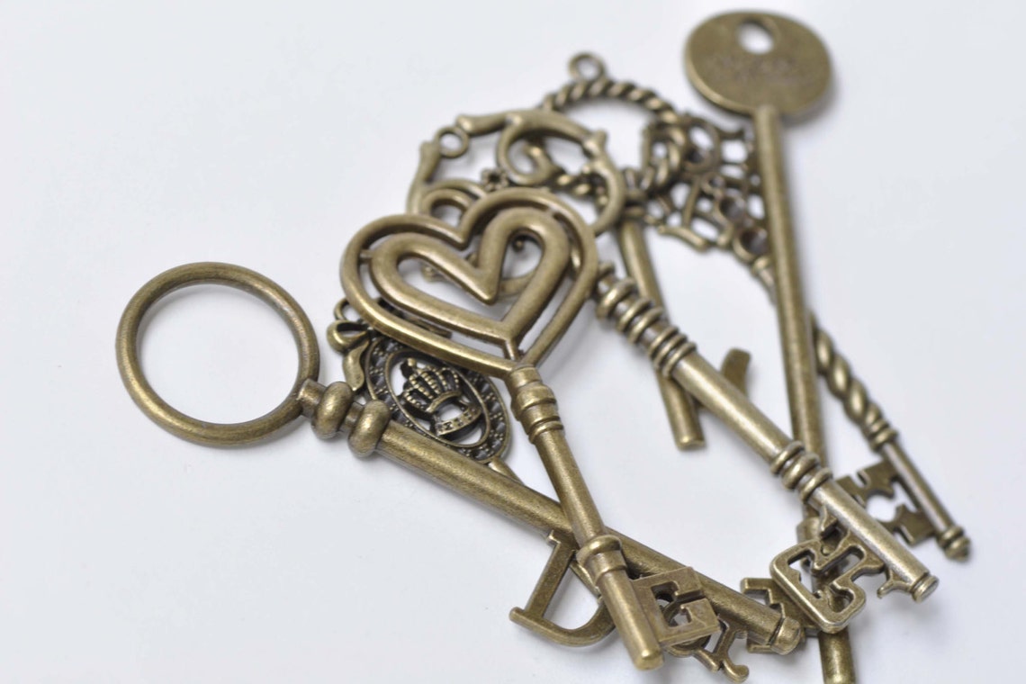 Antique Bronze Large Skeleton Key Charms Pendants Collection Etsy