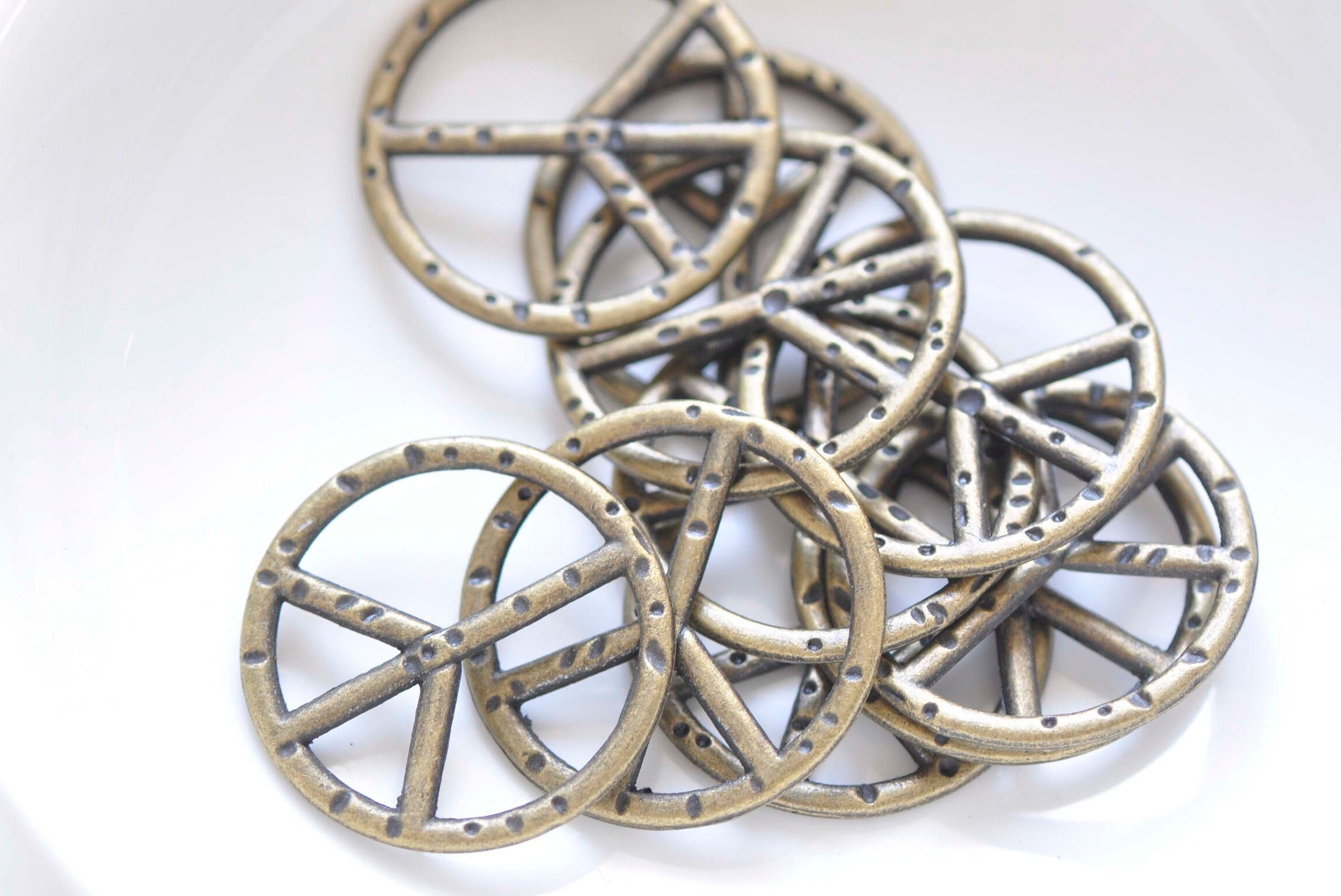10 Pcs of Antique Bronze Textured Peace Symbol Charms 25mm A7539