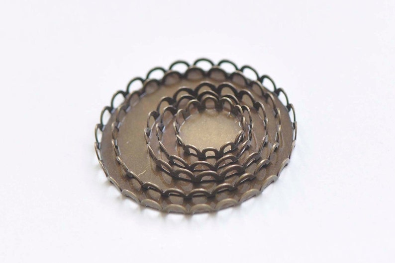 Antique Bronze SCALLOP Edge Pendant Tray Cup Blank Settings Match 10mm-35mm Cabochon