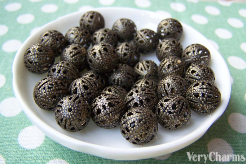 50 pcs of Antique Bronze Filigree Ball Spacer Beads Size 8mm A1972 image 1