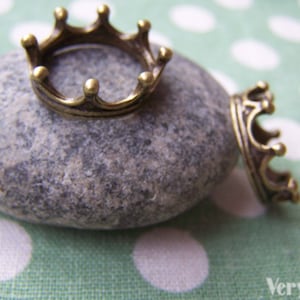 10 pcs Antique Bronze Princess Crown Ring Circle Charms 6x17mm A1450
