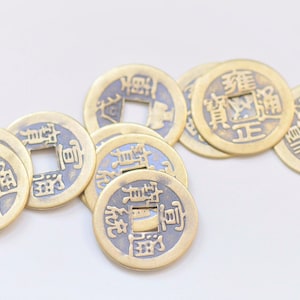 20 pcs Antiqued Bronze Thick Traditional Chinese Qing Dynasty Coin Charms  24mm