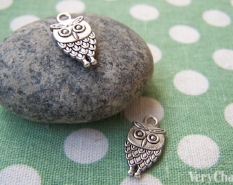 20 pcs  Antique Silver Owl Charms Double Sided 9x15mm A1851