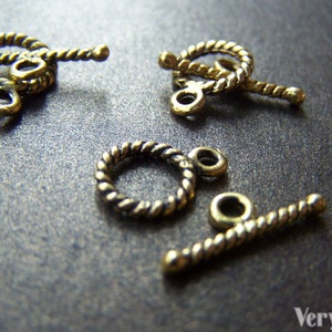 20 sets of Antique Gold Coiled Twisted Toggle Clasps A2298