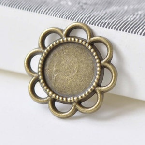 20 pcs Antique Bronze Floral Edge Pendant Tray Base Setting Match 14mm Cabochon  A8460