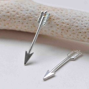 50 pcs of Shiny Silver Arrow Charms 6x30mm A8915