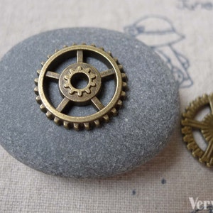 30 pcs Antique Bronze Mechanical Watch Gearwheel Charm 18mm A7091