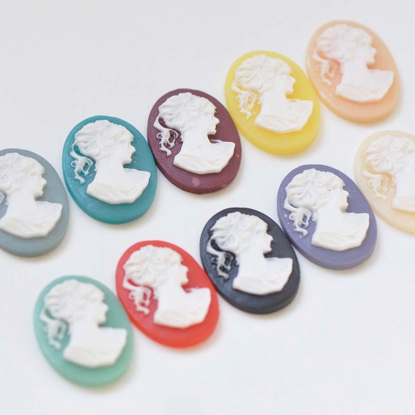 10 pcs Resin Victorian Lady Cameo Cabochon Couleur assortie 18x25mm A5898