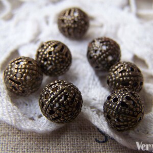 50 pcs of Antique Bronze Filigree Ball Spacer Beads Size 8mm A1972 image 5