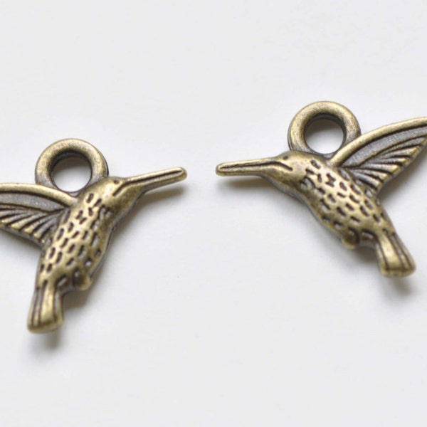 Antique Bronze Hummingbird Bird Charms 15x19mm Set of 20 A8399
