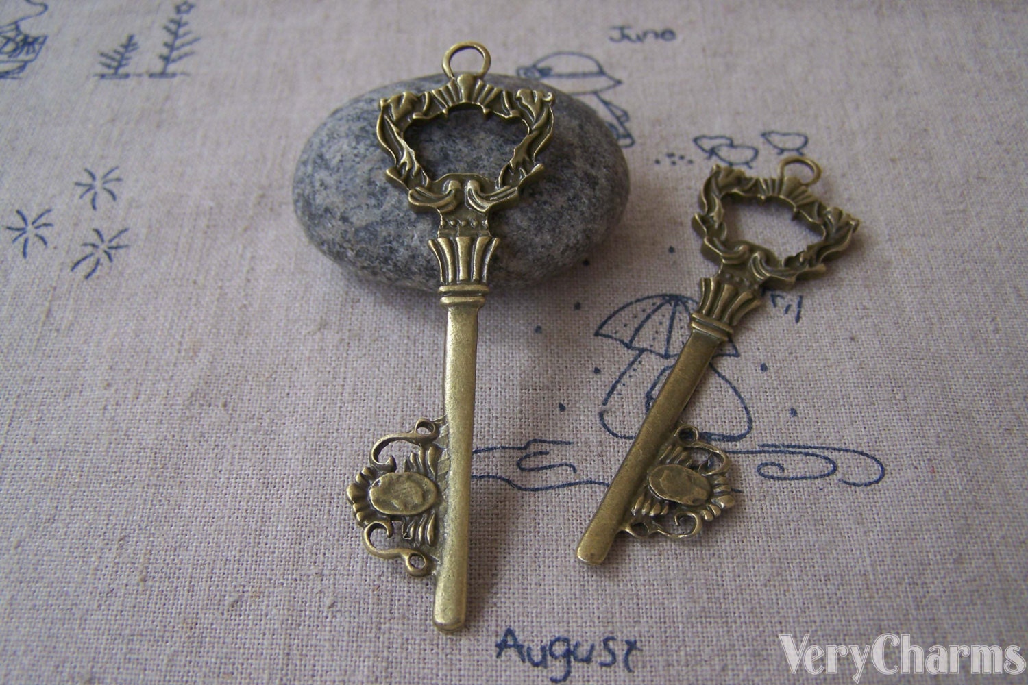 Filigree Key Rack 5 Pcs of Antique Bronze Huge Filigree Key Pendant 22x73mm A564 - Etsy