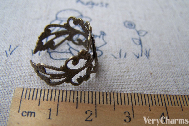 10 pcs Antique Bronze Brass Adjustable Filigree Flower Ring Bases with 8mm Pad A3884