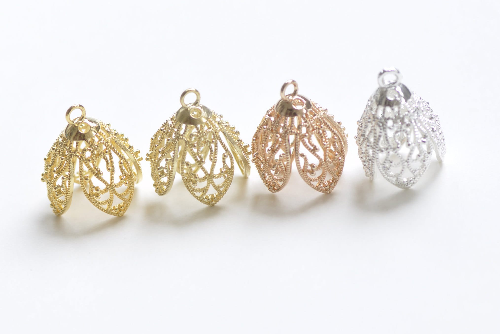 Filigrane Blumen Hochwertige Perlenkappen Anhänger 17 x 26 mm Messing/Gold/Silber/24K Gold