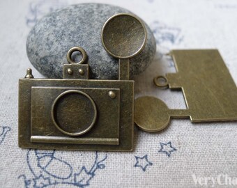 10 pcs of Antique Bronze Flat Vintage Camera Charms 34x36mm  A6103