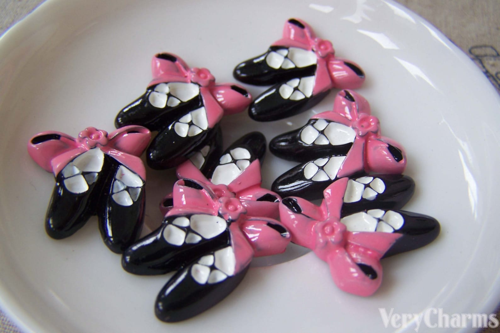 ballet shoes cabochon resin pink bowtie cameo 19x23mm set of 10 pcs a3583