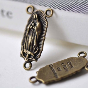 Connecteurs religieux Antique Bronze/Argent/Patine Lady Mary Pendentifs Catholiques Charms 14x30mm Set de 20