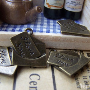 10 piezas de bronce antiguo carta de amor encanto encantos 16x18mm A2007