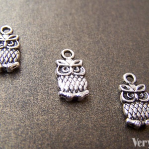 20 pcs of Tibetan Silver Antique Silver Lovely Owl Charms Double Sided 7x15mm A1835 image 5