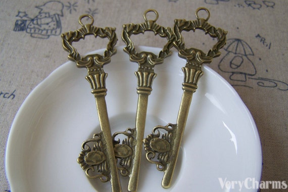 Antique Bronze Skeleton Key Charms Pendants Collection Mixed Style Set of  40 A8784 