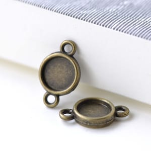 Double Sided Pendant Tray Connector Antique Bronze Bezel Setting Match 8mm Cabochon Set of 20  A8092