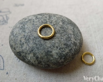 200 pcs of Gold Plated Iron Jump Rings Size 8mm 18gauge A6268