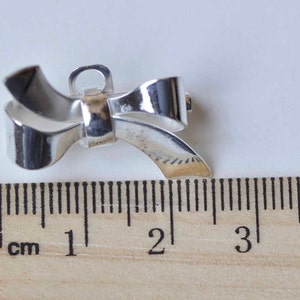 10 pcs Silver Bowtie Knot Safety Pin Brooch Pendants Résultats 17x28mm A9051 image 2