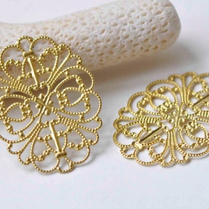 10 pcs Raw Brass Filigree Flower Connectors Stamping Embellishments 26x34mm A8957