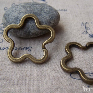 10 pcs Antique Bronze Flower Keyring Keychain 35mm A3376