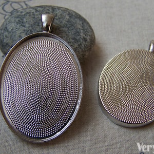 5 pcs of Platinum Oval Base Pendants Tray Match 30x40mm Cabochon A5717