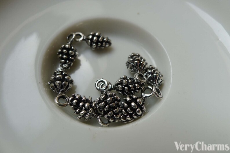 20 pcs of Antique Silver 3D Acorns Pinecones Charms Pendants 5x15mm A5584