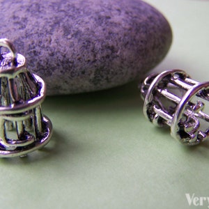 10 pcs of Antique Silver 3D Filigree Bird Cage Charms 11x15mm A526