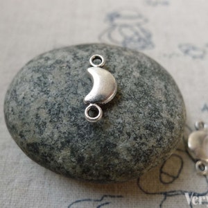 Crescent Moon Connector Antique Silver Smooth Charms 6x15mm Set of 50 pcs A6458