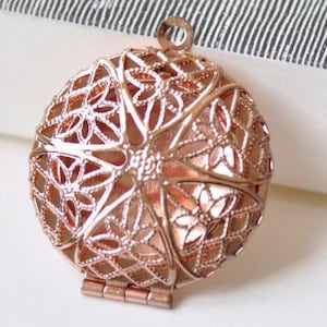 Rose Gold Foto Medaillon Filigran Runde rosa Speicher Medaillon Anhänger 27mm Set von 5 A8480
