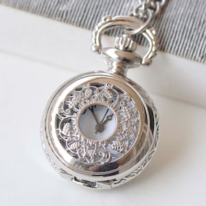 1 PC Platinum Silvery Gray Small Leaf Cover Pocket Watch 27mm A4326