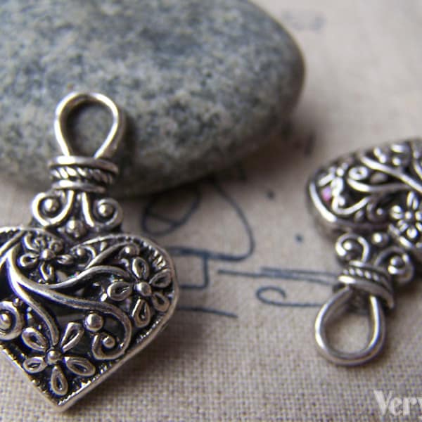 6 Stück antikes Silber 3D Filigree Swirly Blume Coiled Herz Anhänger 20x31mm A1689