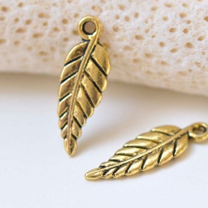 20 pcs Antique Gold Small Detailed Leaf Charms 7x16mm A6280