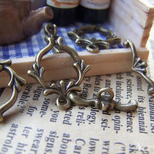 20 sets of Antique Bronze Lovely Toggle Clasps A226