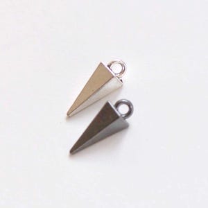 Triangular Pyramid Charms Antique Silver/Gunmetal Black Spike Pendants 5x16mm  Set of 10